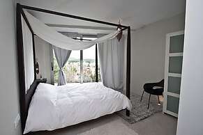Les Suites - Adults Only