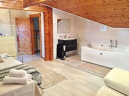 Les Suites - Adults Only
