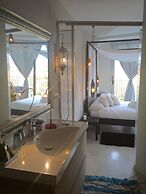 Les Suites - Adults Only