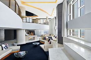 V Hotel Dubai, Curio Collection by Hilton