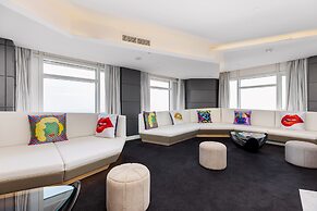 V Hotel Dubai, Curio Collection by Hilton