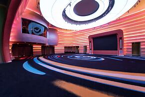V Hotel Dubai, Curio Collection by Hilton