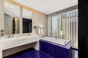 V Hotel Dubai, Curio Collection by Hilton