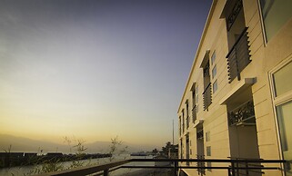The Reef Hotel and Residences