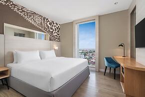 Mercure Solo