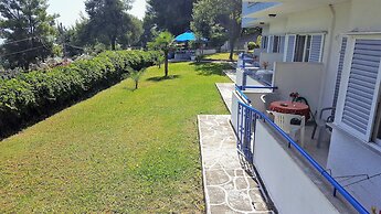 Roditsa Patritsia Apartments