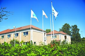 MOVE Eco Health Hotel