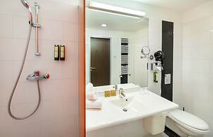 Gotthard Therme Hotel