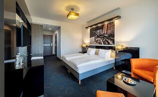 Gotthard Therme Hotel