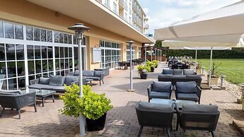 Gotthard Therme Hotel