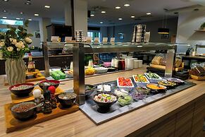 Gotthard Therme Hotel