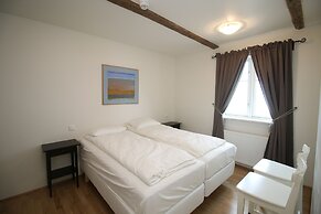 Acco Ice Apartments