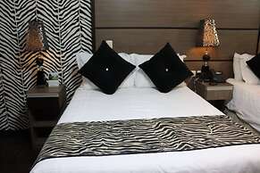 Hotel Luxsur