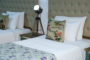 Hotel Luxsur