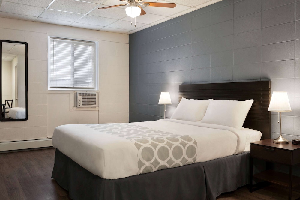Howard Johnson by Wyndham Grande Prairie
