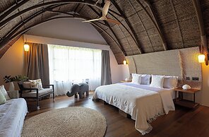 Nay Palad Hideaway