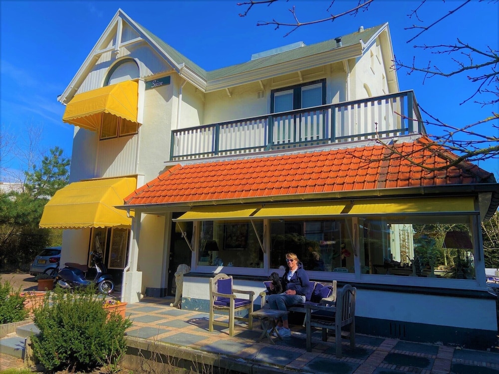 Villa Suisse Bed & Breakfast