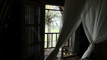 Dikaloha Medewi Surfcamp