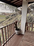 Dikaloha Medewi Surfcamp