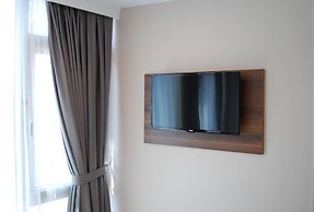 All Inn Hotel