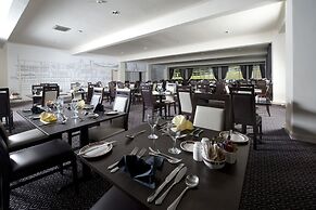 The Caledonian Island Hotel
