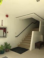 Jeffrey S Hotel