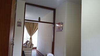 Lolos Elegant Three Bedroom Apartment