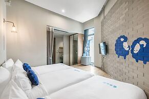 Kokotel Bangkok Surawong