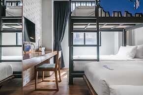 Kokotel Bangkok Surawong