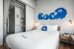 Kokotel Bangkok Surawong
