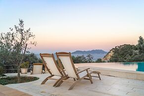 Armonia Bay Hotel