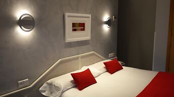 Hostal Paris