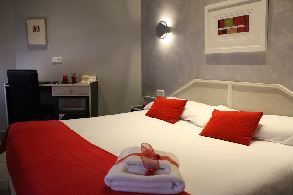 Hostal Paris