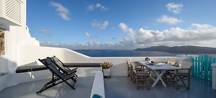 Cave Agapi Oia