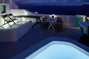 Cave Agapi Oia