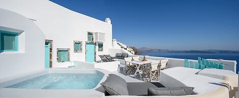 Cave Agapi Oia