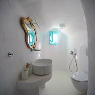 Cave Agapi Oia