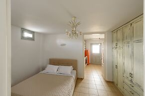 Red Cliff Villa