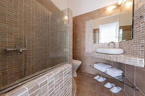 Red Cliff Villa