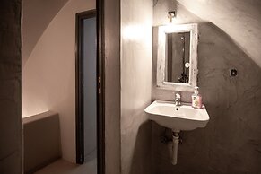 Alafouzou Cave Loft