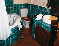 Roes Suites
