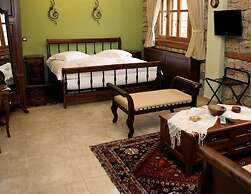 Roes Suites