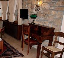 Roes Suites