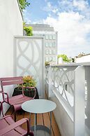 Renaissance Paris Republique Hotel