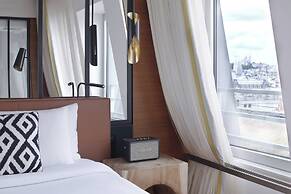 Renaissance Paris Republique Hotel
