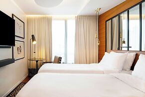 Renaissance Paris Republique Hotel