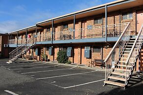 Bridge View Motel