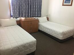 Bridge View Motel