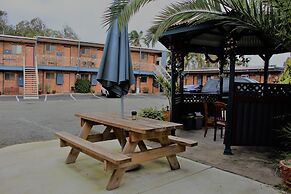 Bridge View Motel