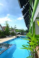 Khaolak C-nior Bungalows